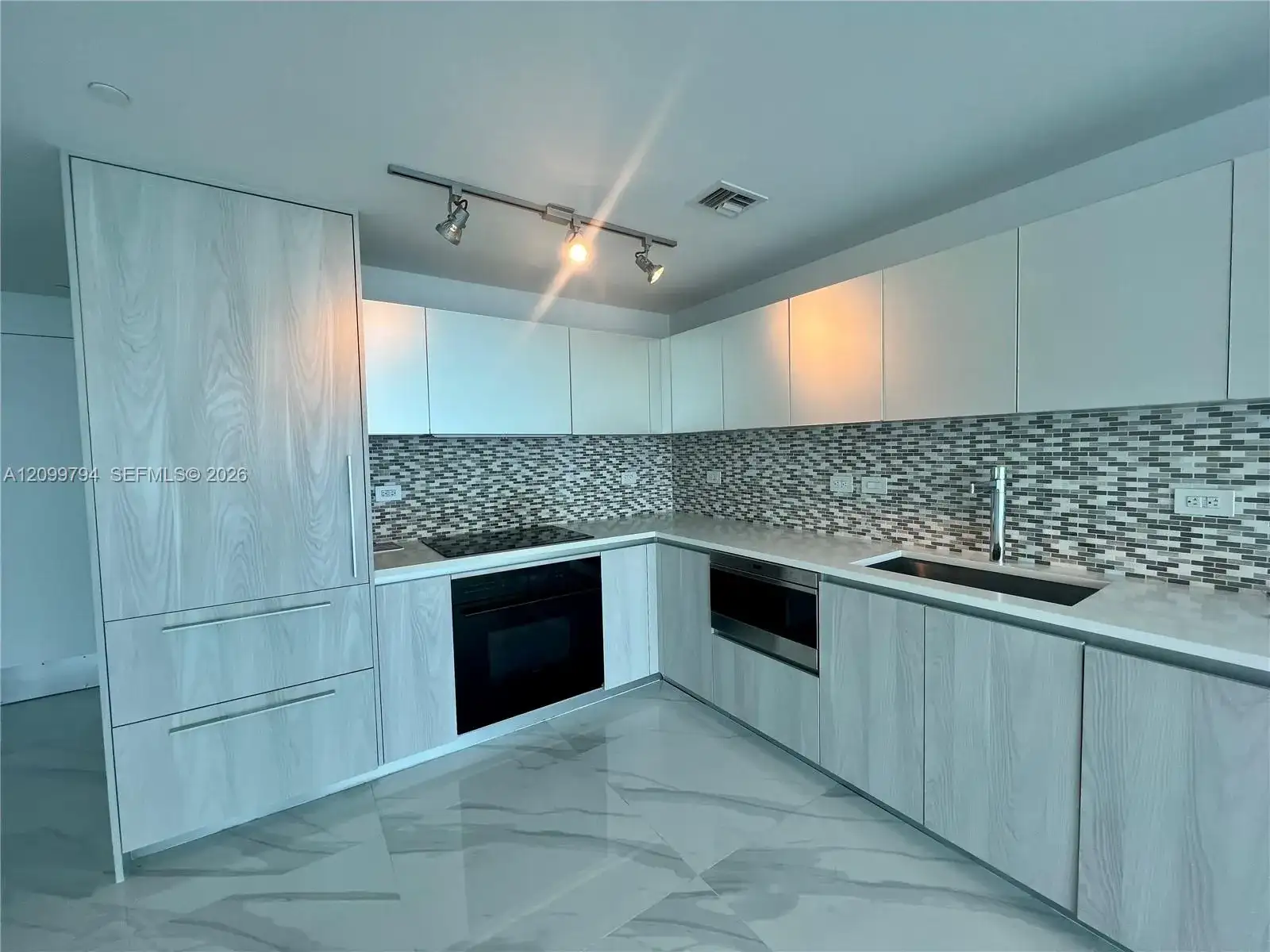 3131 NE 7th Ave # 1205, Miami FL 33137 photo 2