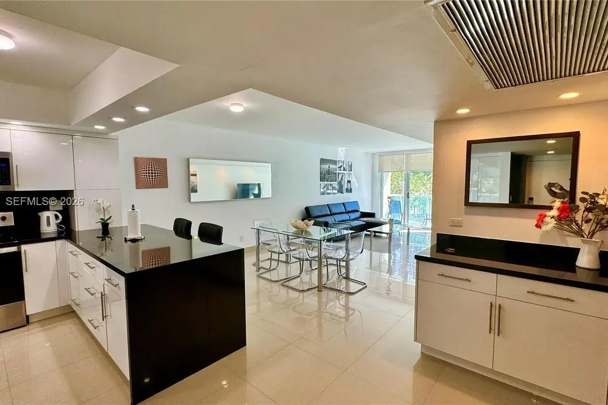 19370 Collins Ave # 201, Sunny Isles Beach FL 33160