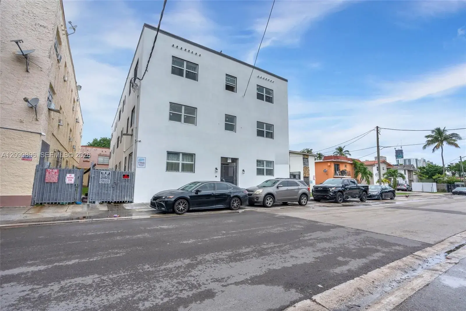 871 SW 3rd St, Miami FL 33130