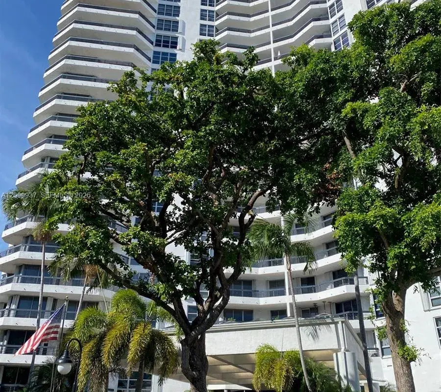 3400 NE 192nd St # 1711, Aventura FL 33180