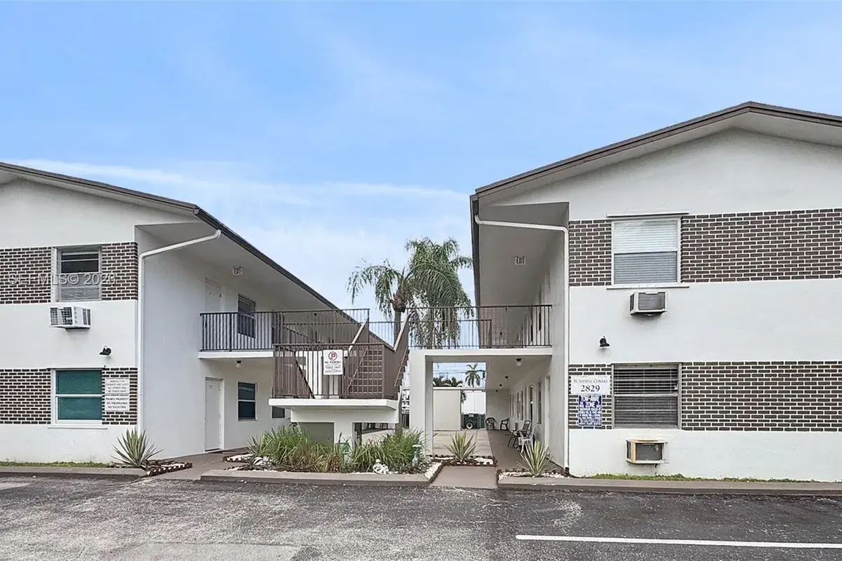 2829 Van Buren St # 207, Hollywood FL 33020