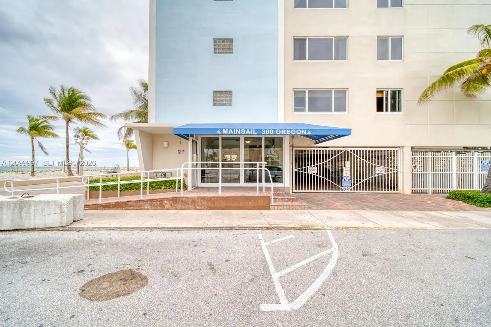 300 Oregon St # 507, Hollywood FL 33019 photo 5