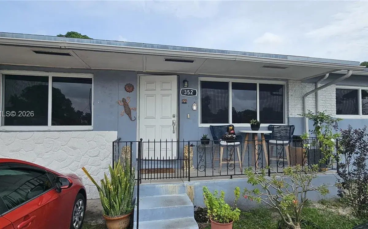 352 NW 31st Ave, Fort Lauderdale FL 33311