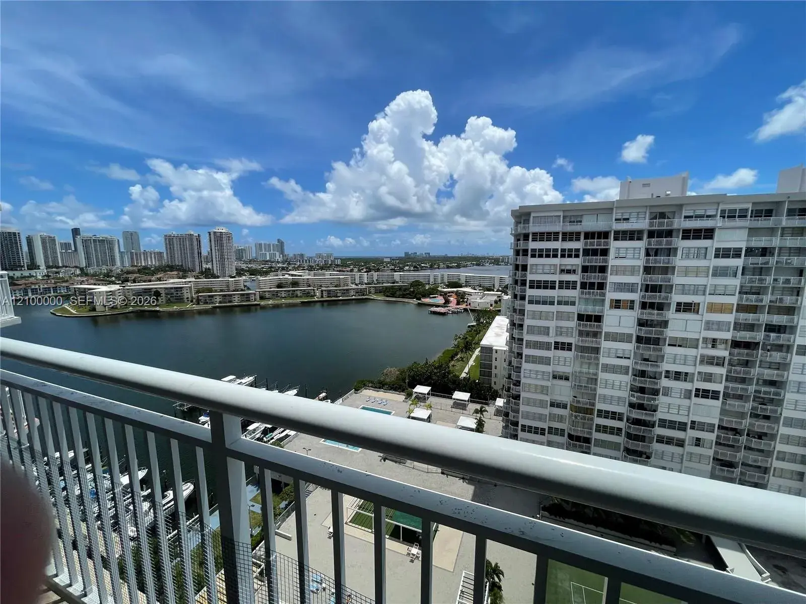 18061 Biscayne Blvd # 1804, Aventura FL 33160