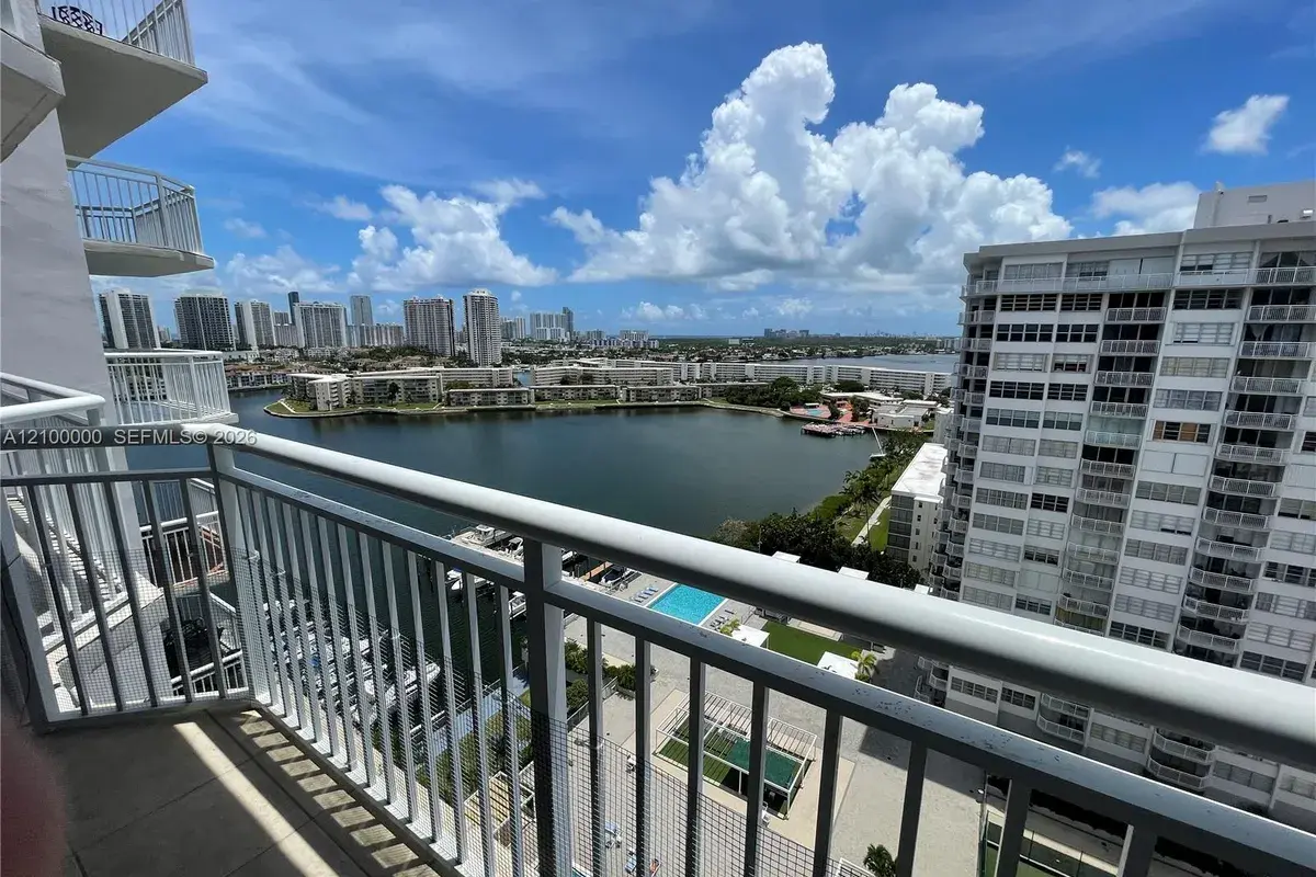 18061 Biscayne Blvd # 1804, Aventura FL 33160