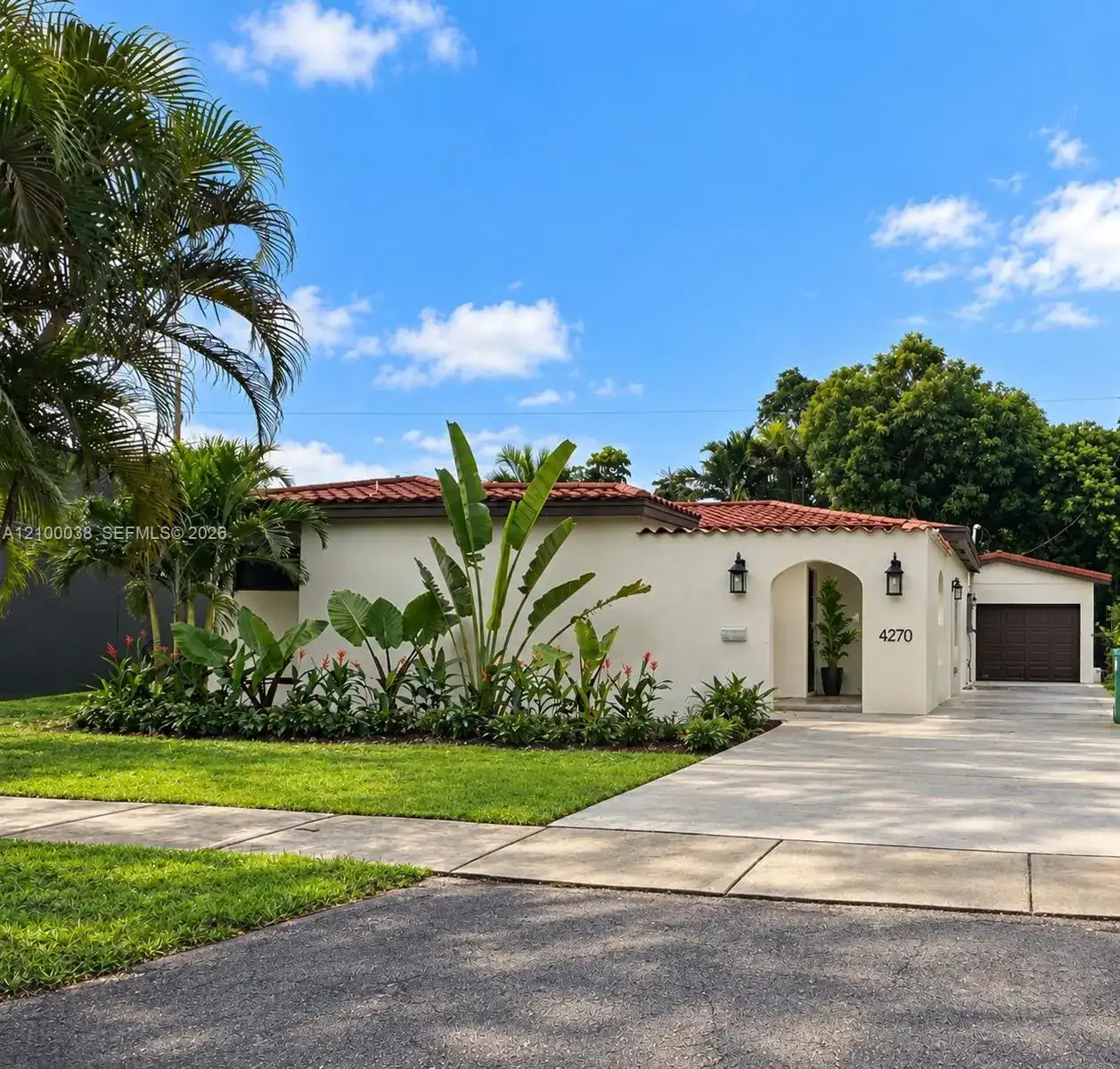 4270 SW 13th St, Miami FL 33134 photo 2