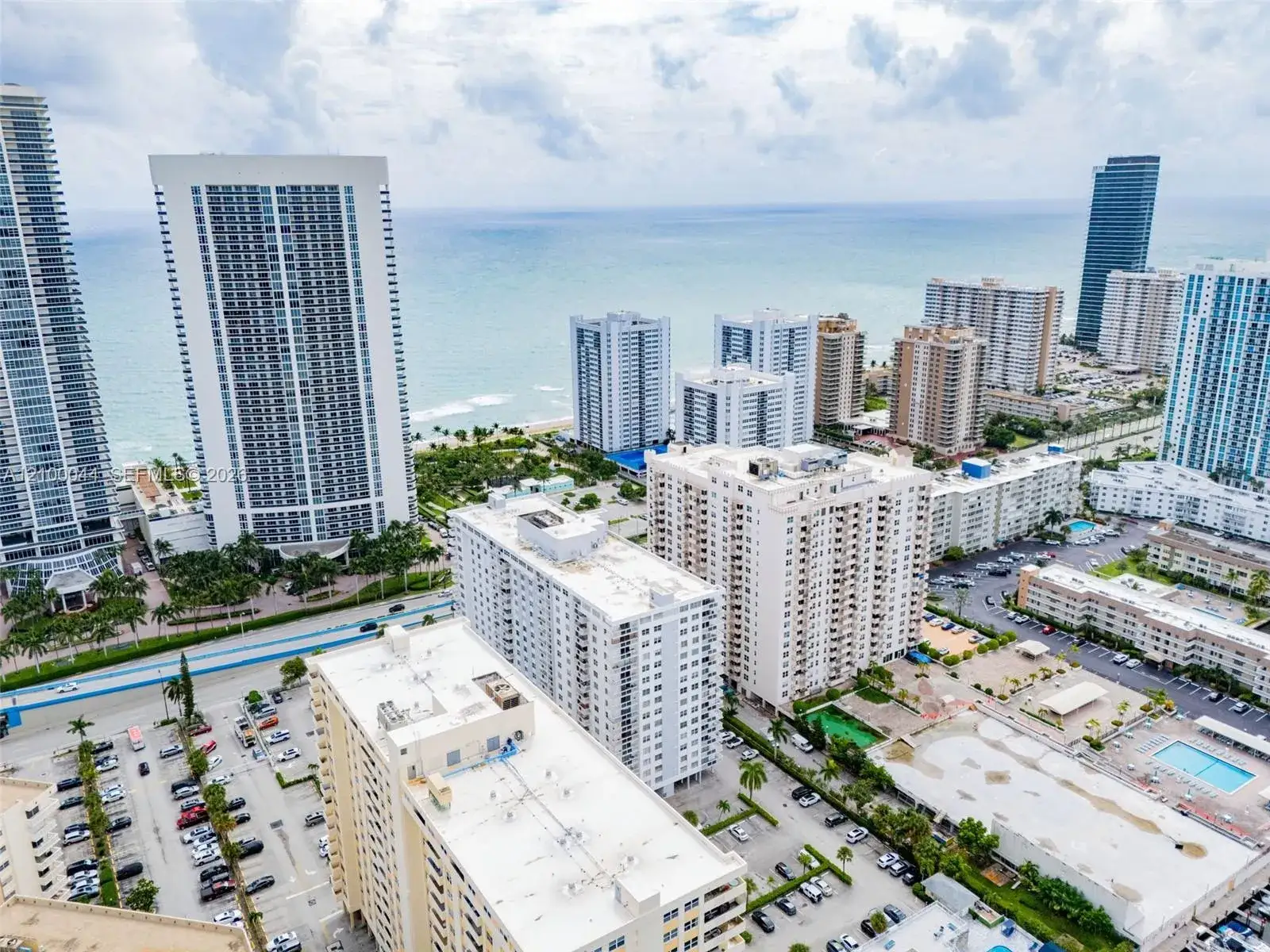 1849 S Ocean Dr # 1606, Hallandale Beach FL 33009