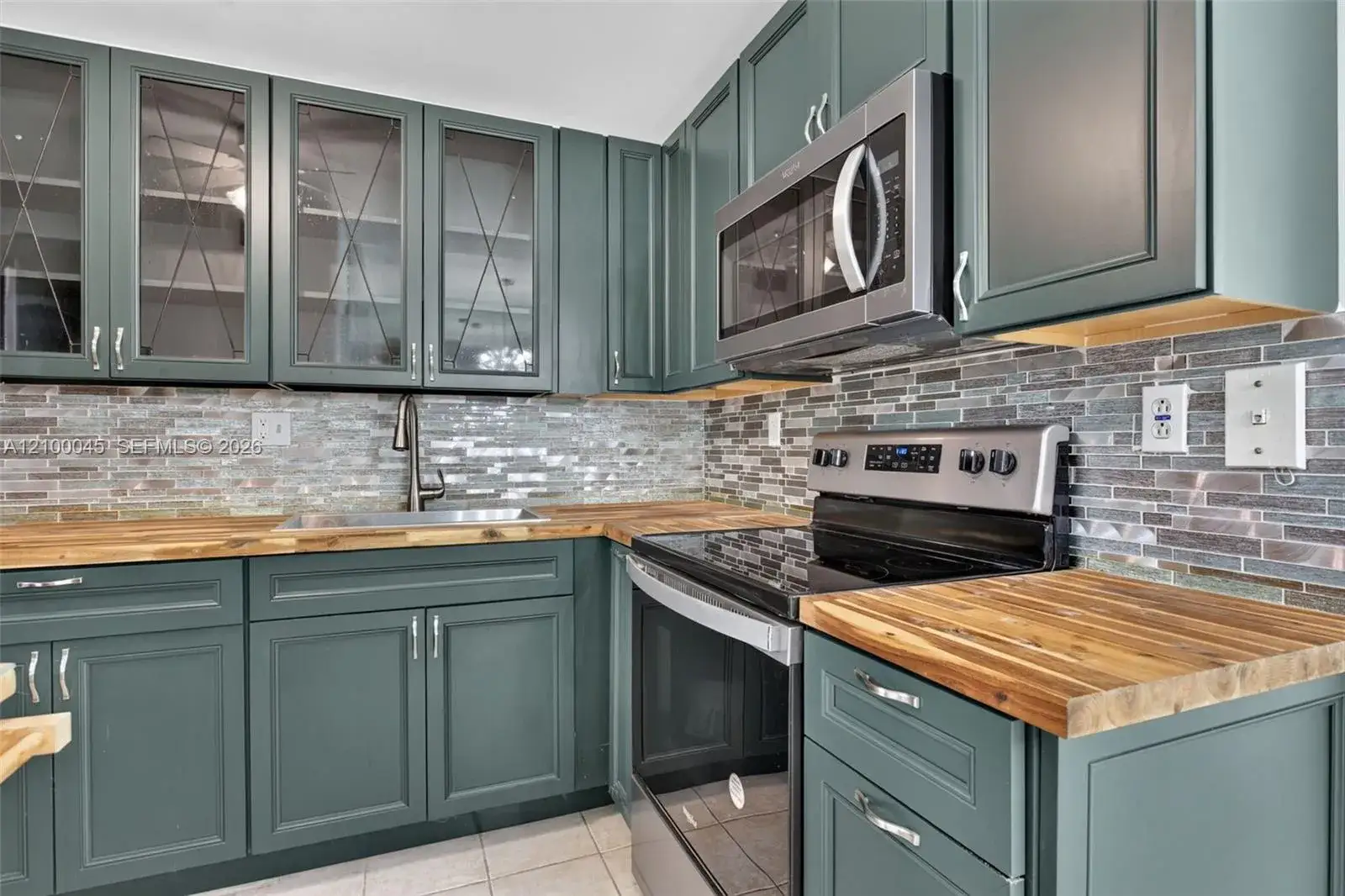 503 Gardens Dr # 201, Pompano Beach FL 33069