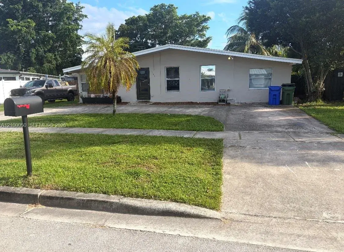 6144 NW 20th Ct, Margate FL 33063