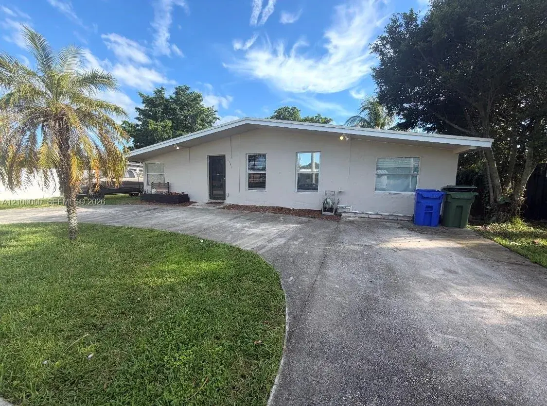 6144 NW 20th Ct, Margate FL 33063