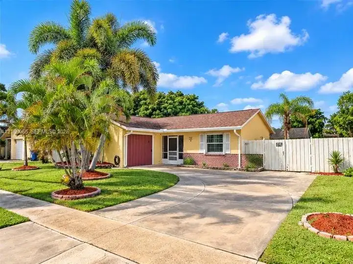 1063 Concert Way, Royal Palm Beach FL 33411 photo 2