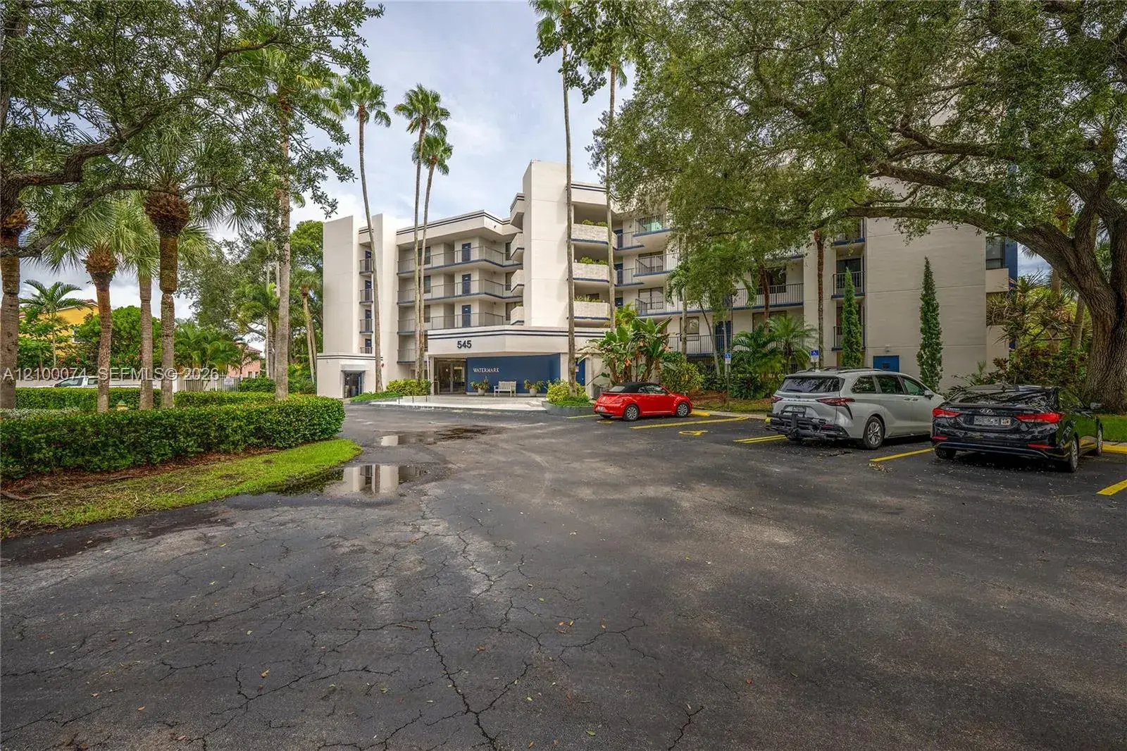545 SE 12th St # 205, Dania Beach FL 33004