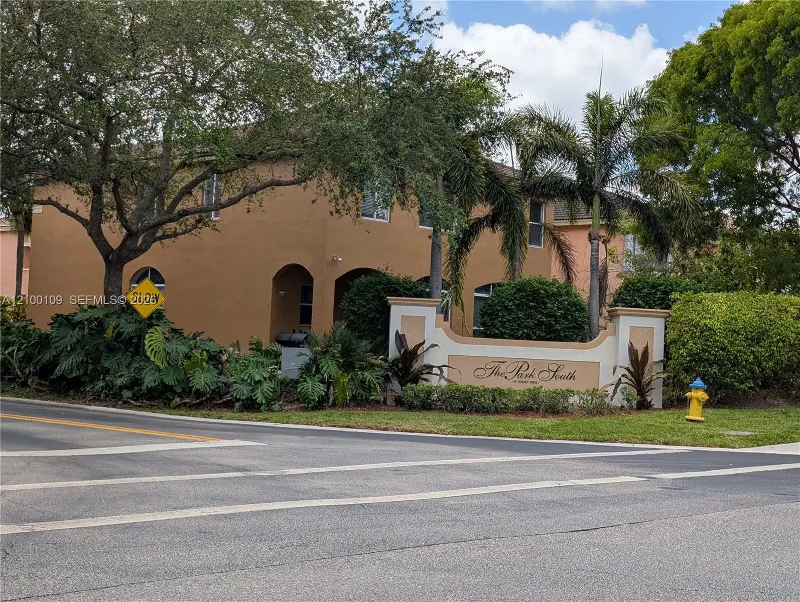 7683 NW 19th St, Pembroke Pines FL 33024 photo 3