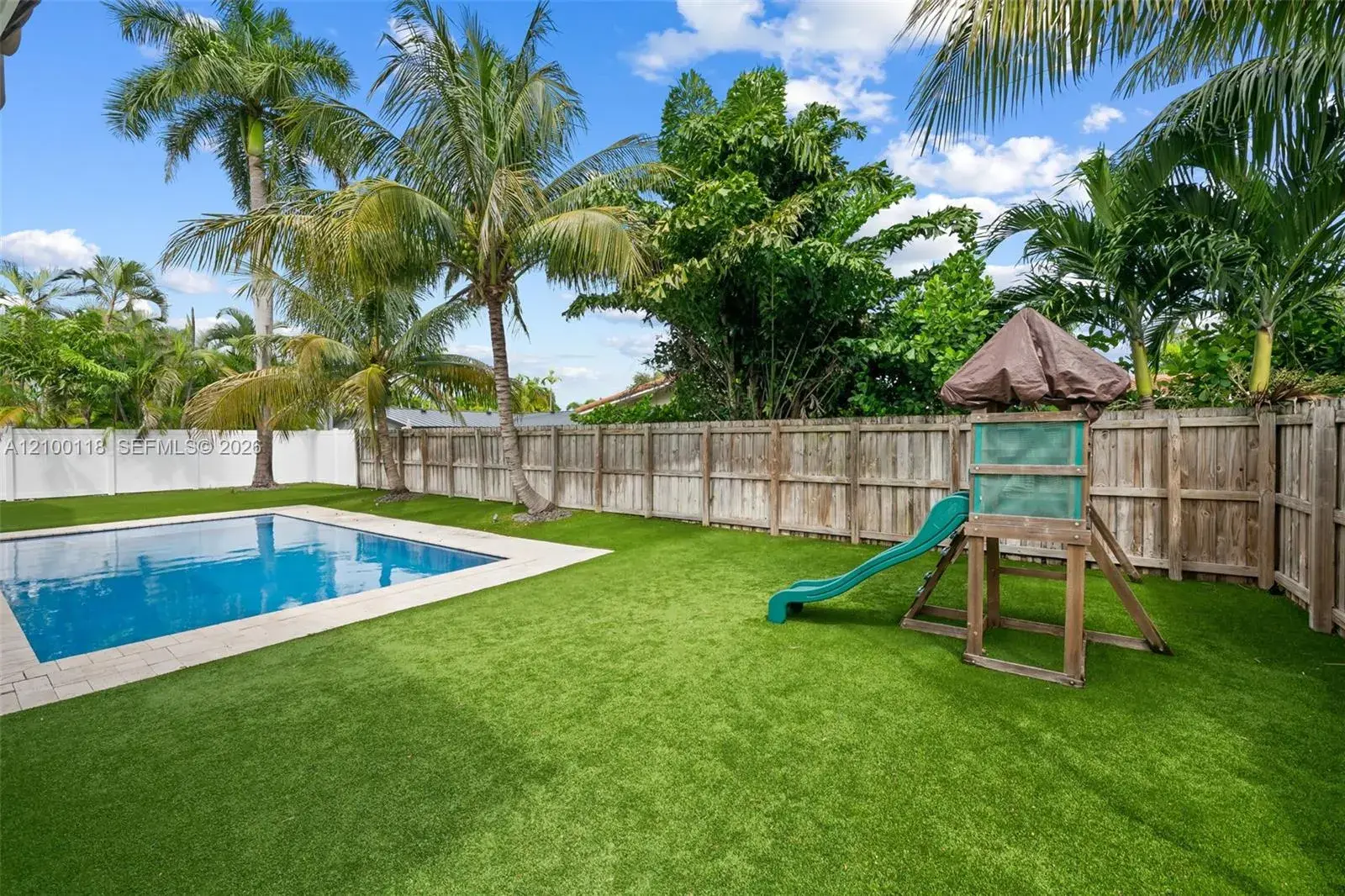 2091 NE 55th St, Fort Lauderdale FL 33308