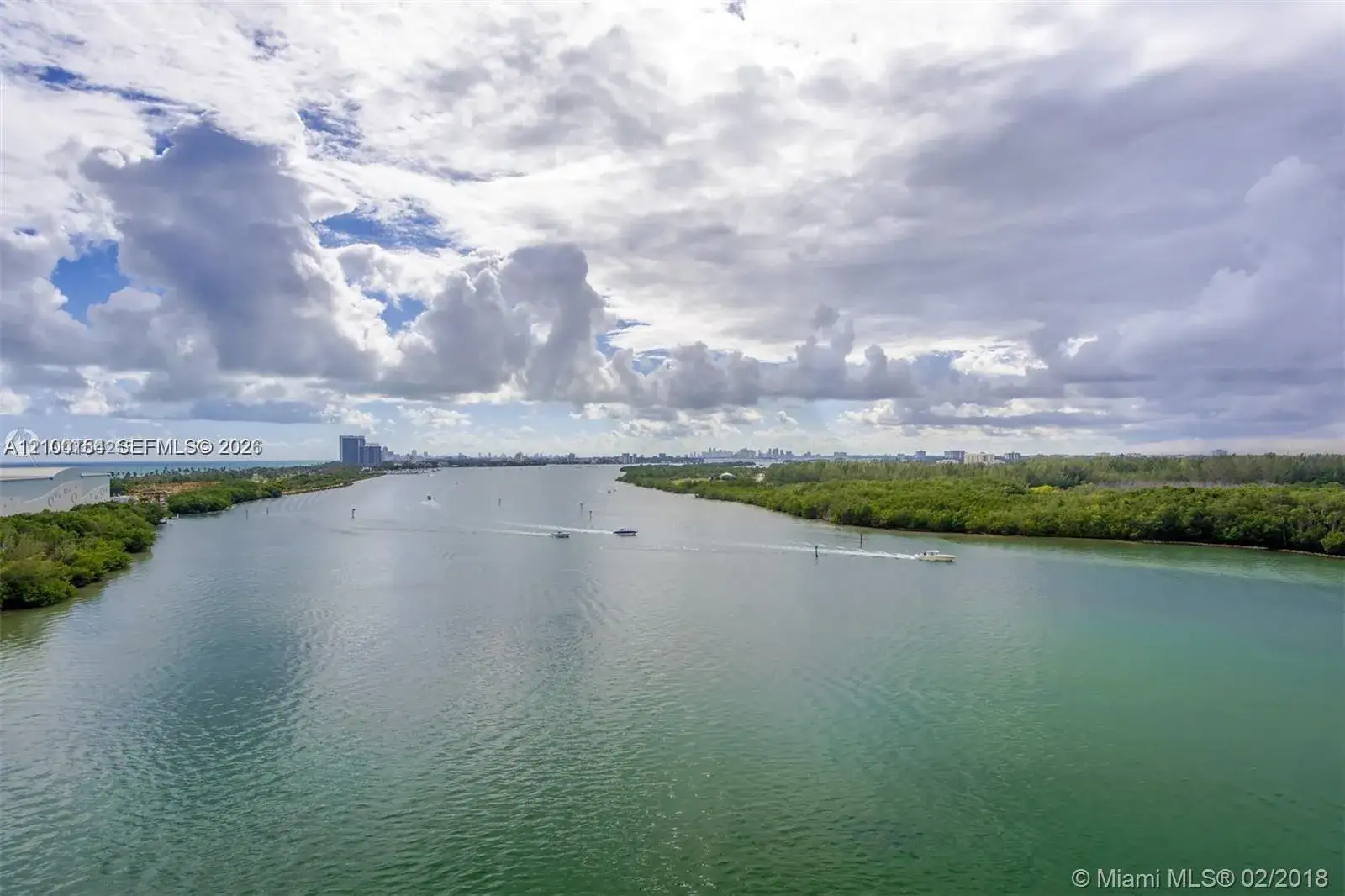 300 Bayview Dr # 1102, Sunny Isles Beach FL 33160