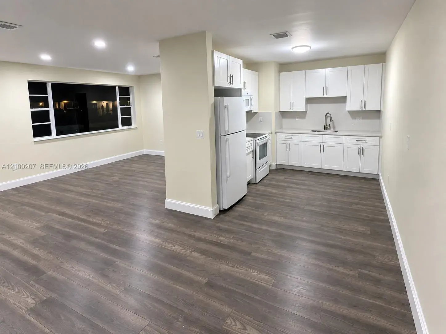 770 NW 179th St, Miami Gardens FL 33169