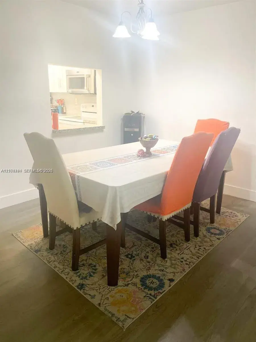 177 Lakeview Dr # 104, Weston FL 33326