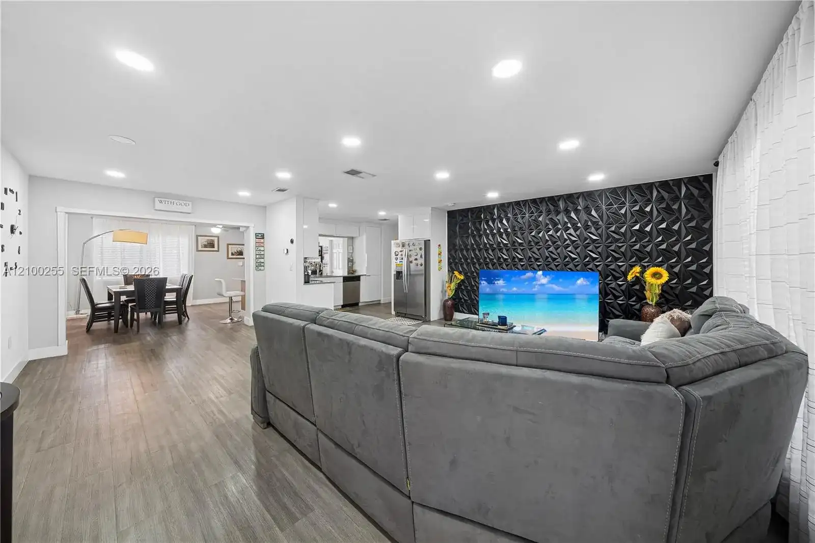 6451 Scott St, Hollywood FL 33024