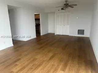 901 Hillcrest Dr # 501, Hollywood FL 33021