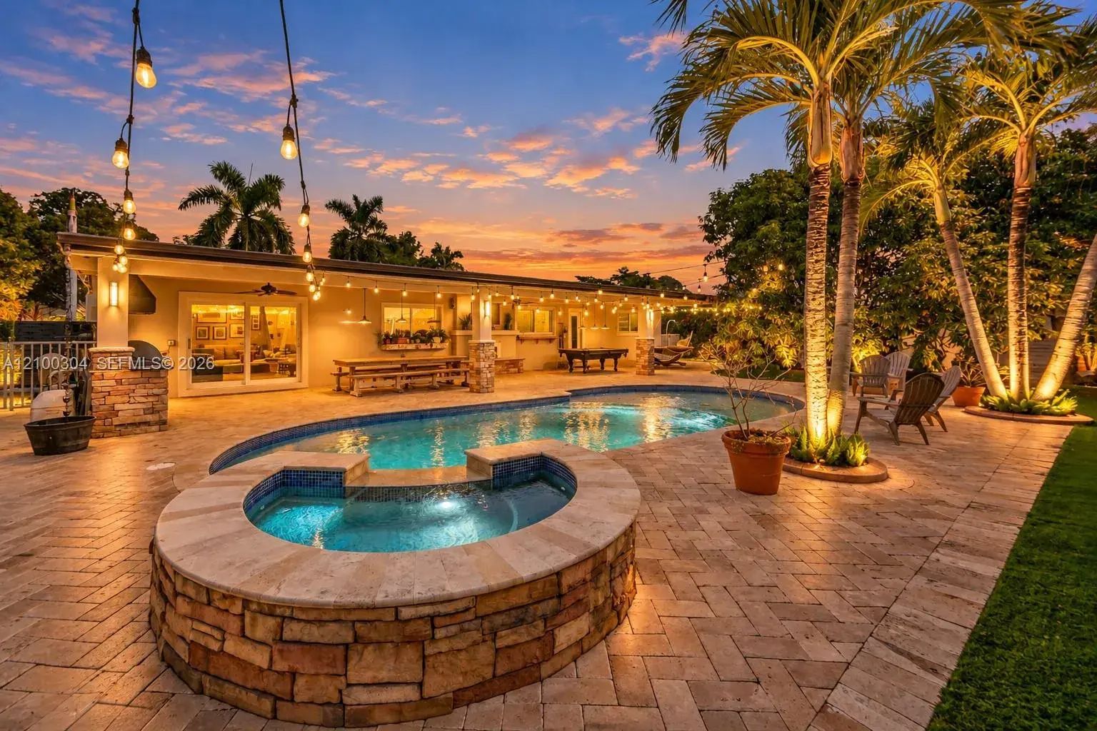 14456 SW Kendale Lakes Blvd, Miami FL 33183