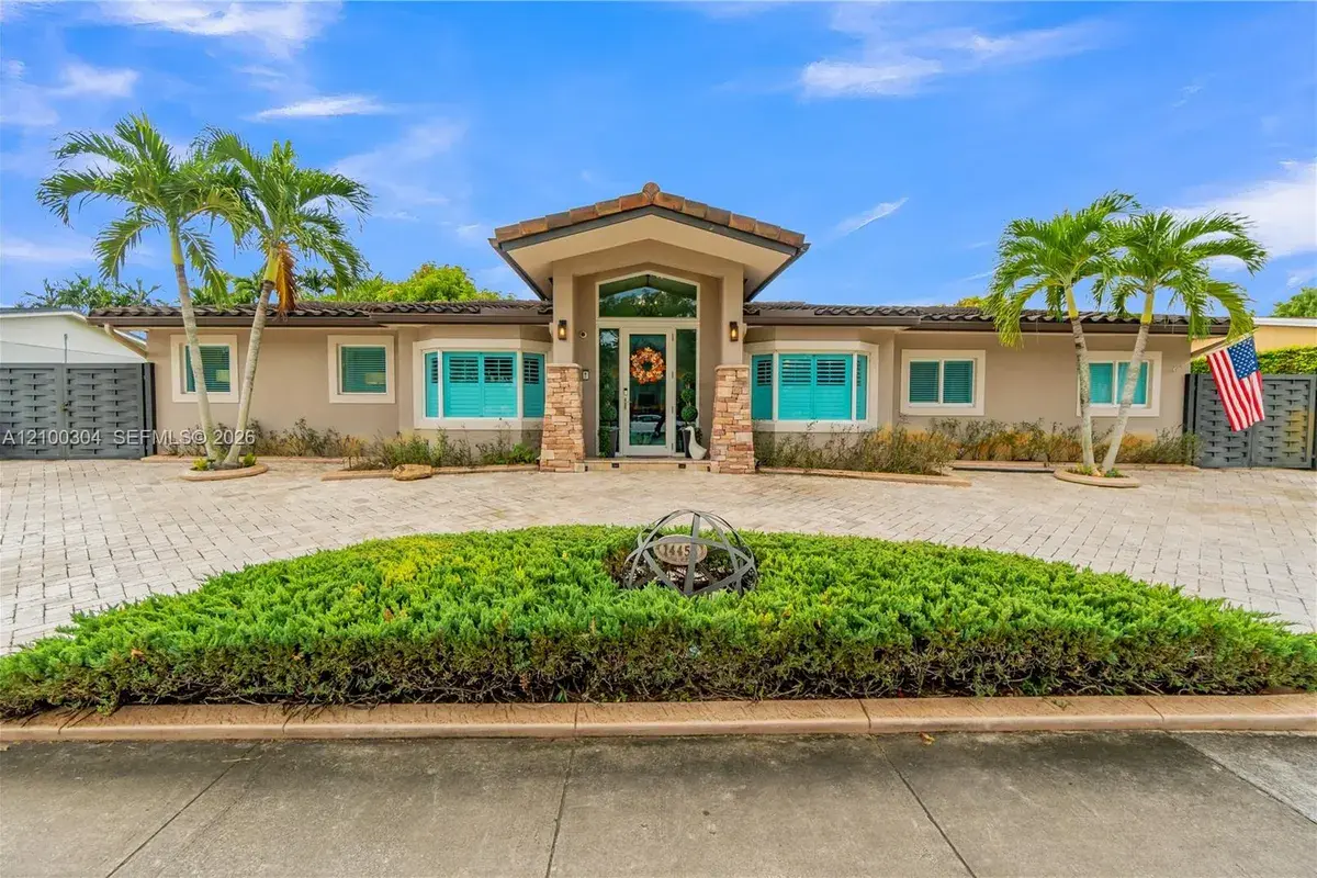 14456 SW Kendale Lakes Blvd, Miami FL 33183
