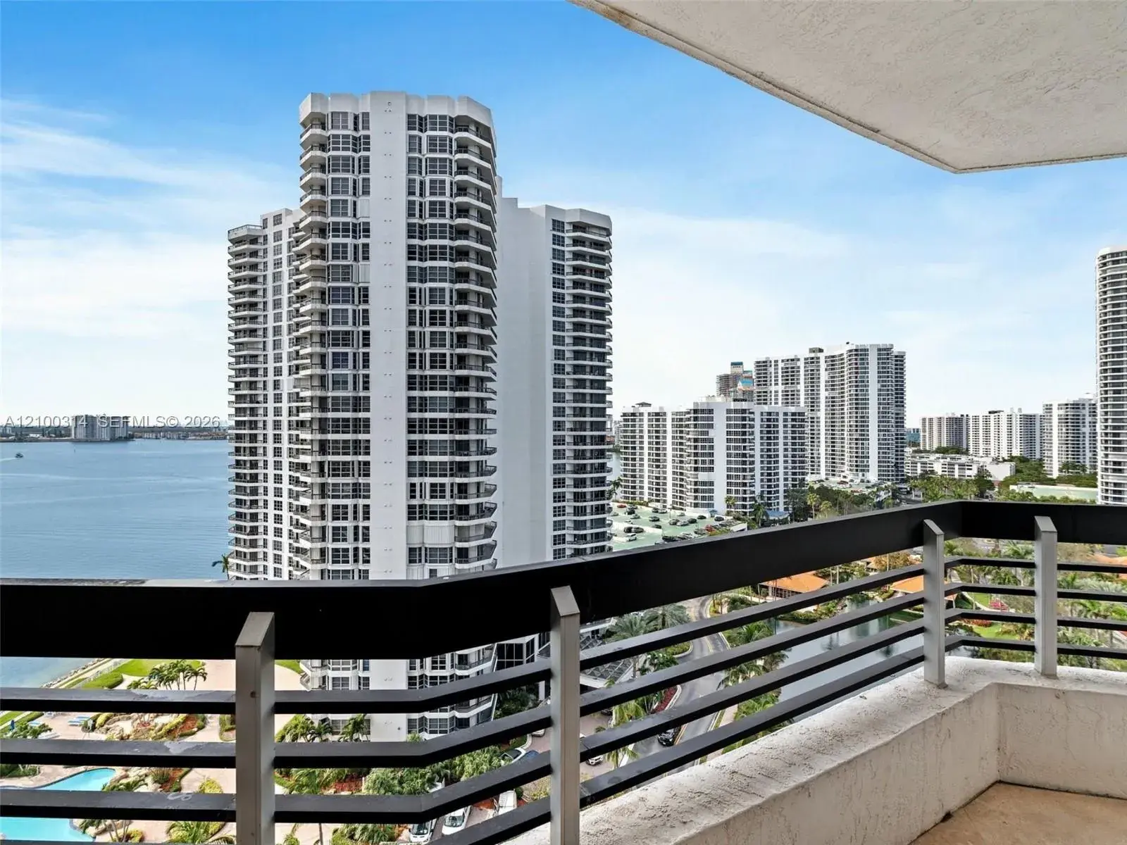 19195 NE 36 CT Mystic Pointe Dr # 1704, Aventura FL 33180