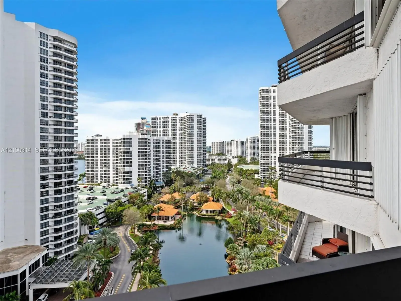 19195 NE 36 CT Mystic Pointe Dr # 1704, Aventura FL 33180