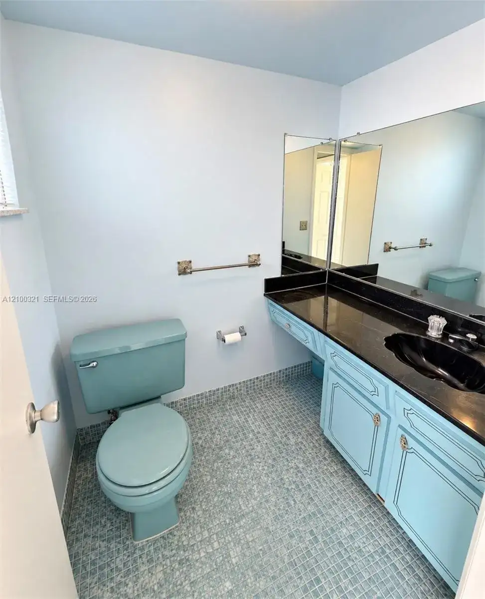 4000 NW 44th Ave # 113, Lauderdale Lakes FL 33319 photo 2
