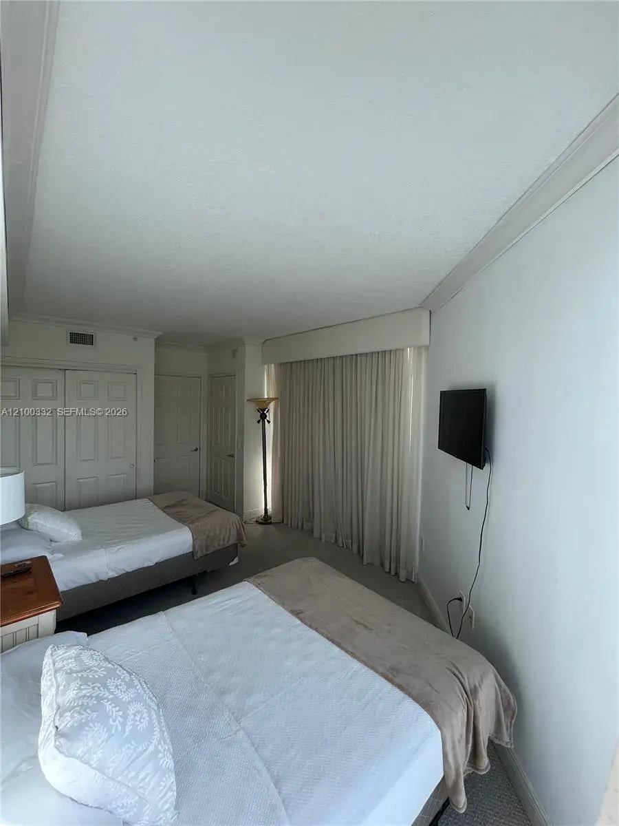 3370 Hidden Bay Dr # 612, Aventura FL 33180