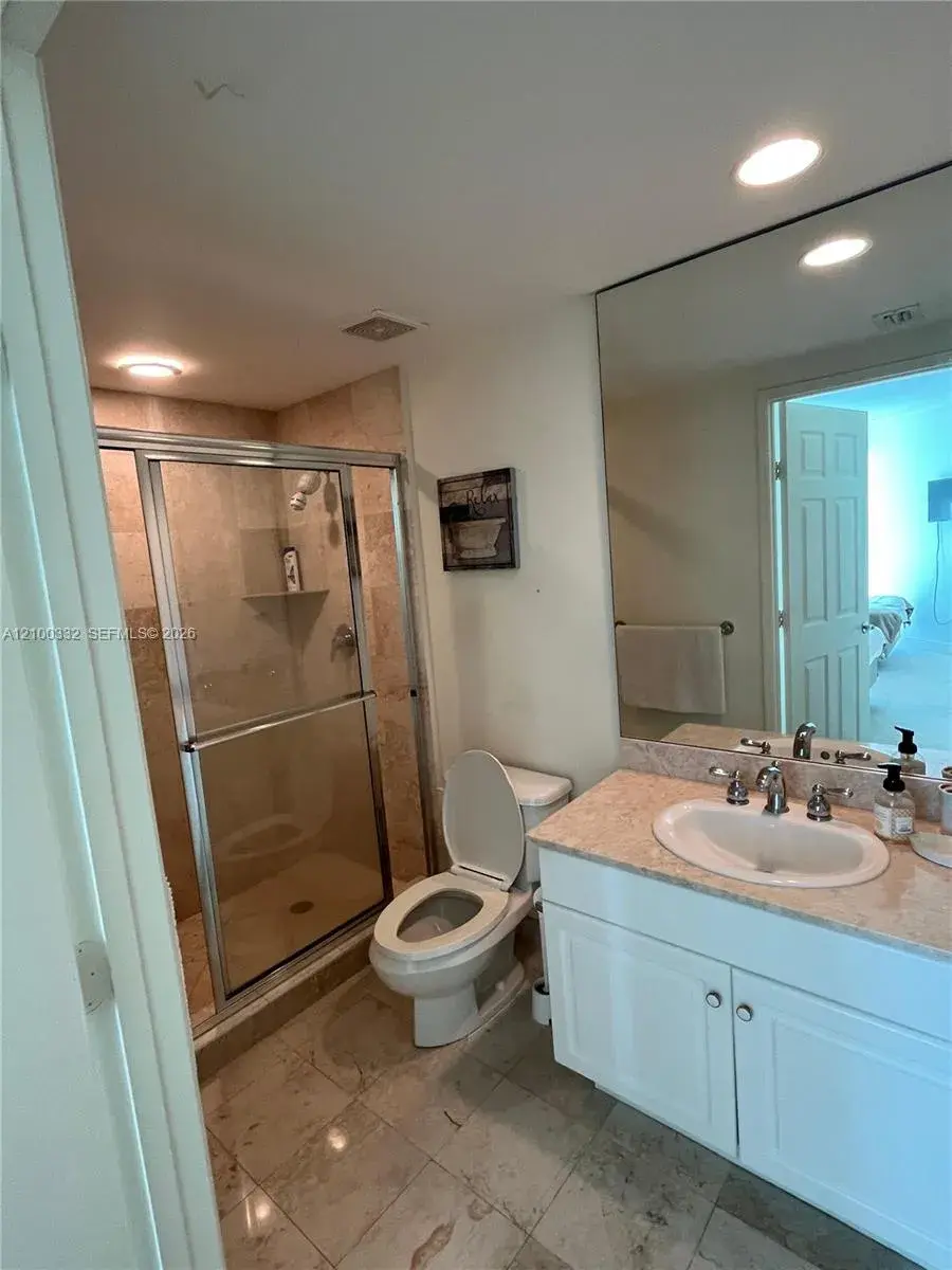 3370 Hidden Bay Dr # 612, Aventura FL 33180