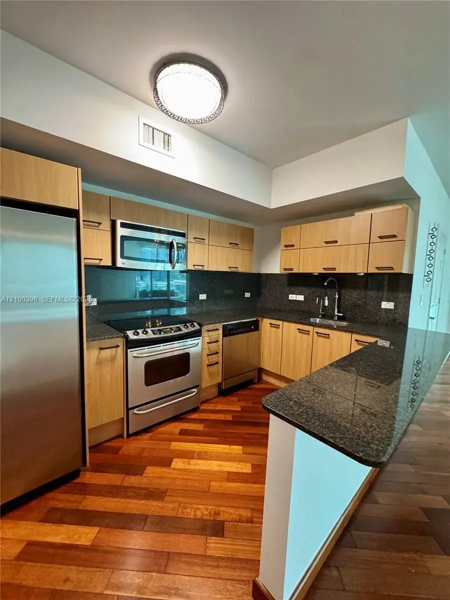 350 S Miami Ave # 1502, Miami FL 33130