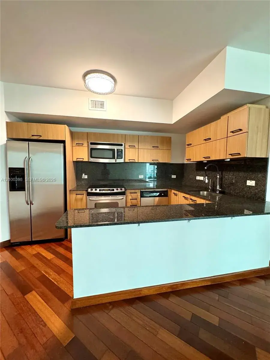 350 S Miami Ave # 1502, Miami FL 33130