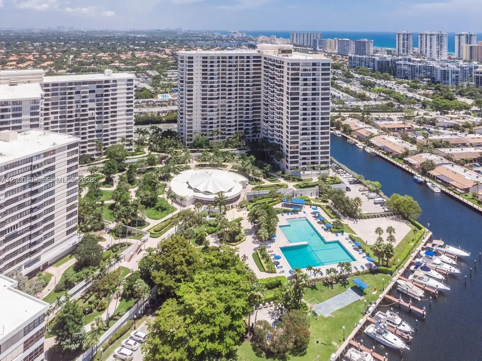 2500 Parkview Dr # 2018, Hallandale Beach FL 33009 photo 3