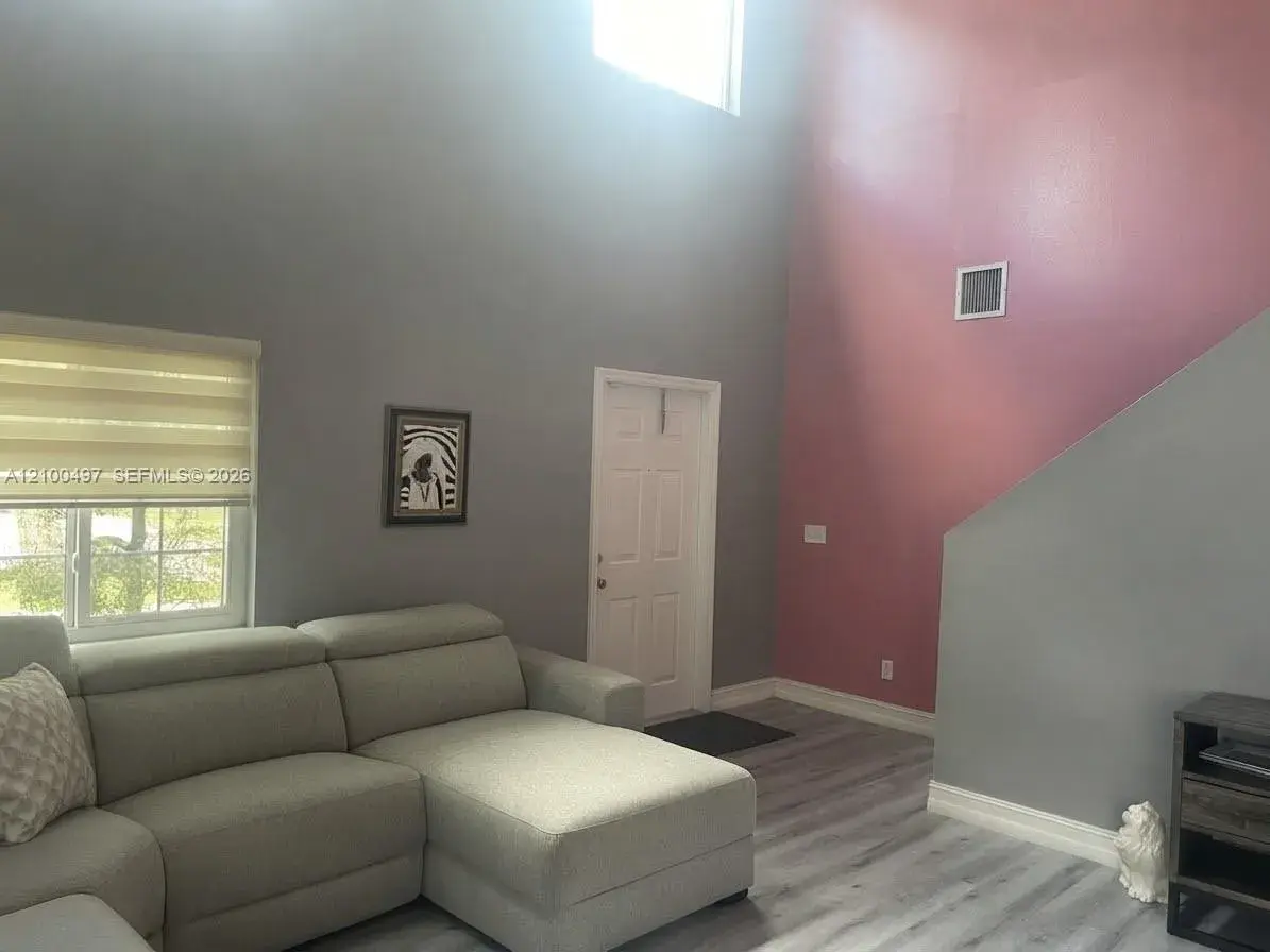 2400 SW 106th Ave, Miramar FL 33025