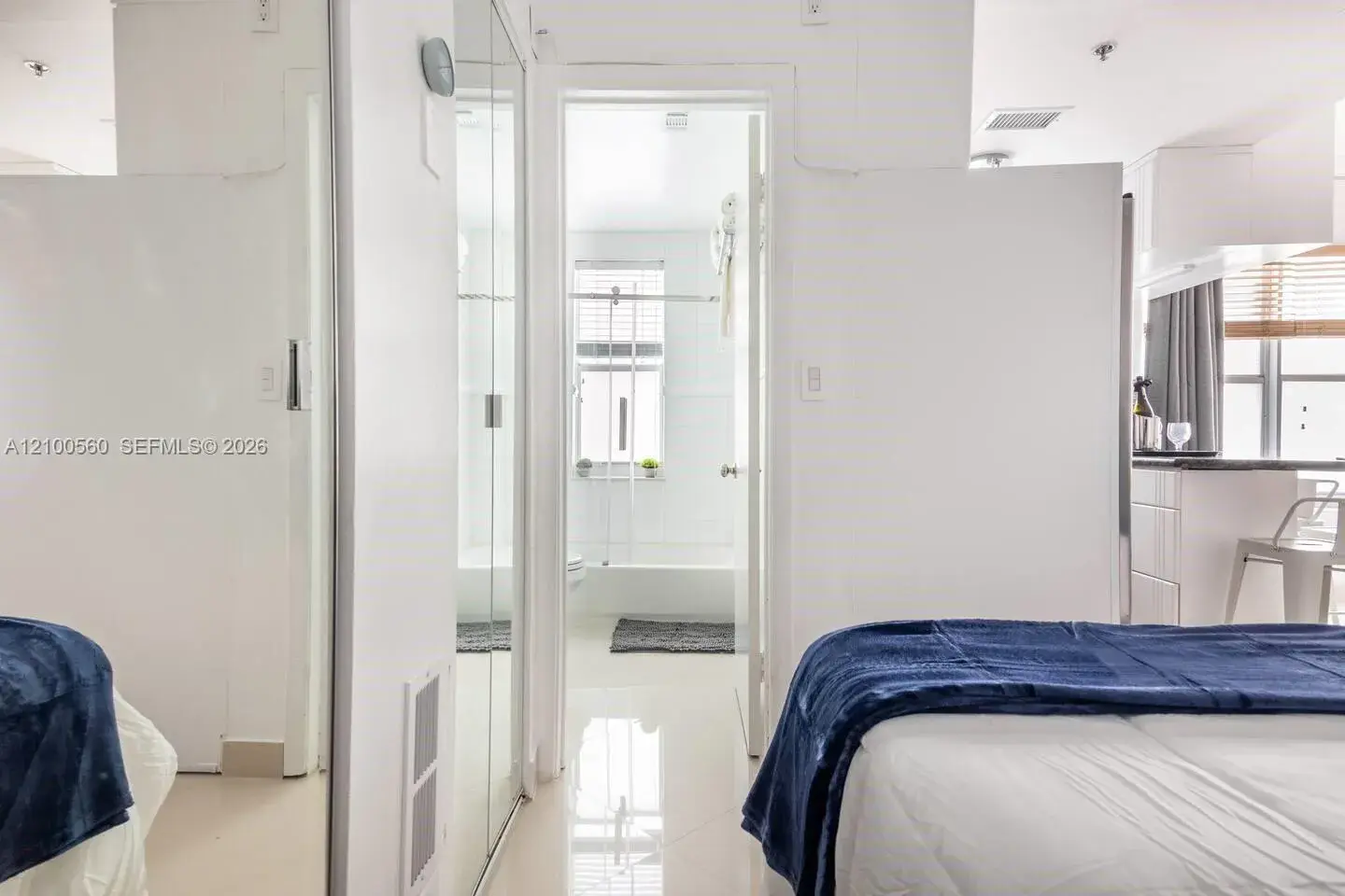 918 Ocean Dr # 201, Miami Beach FL 33139