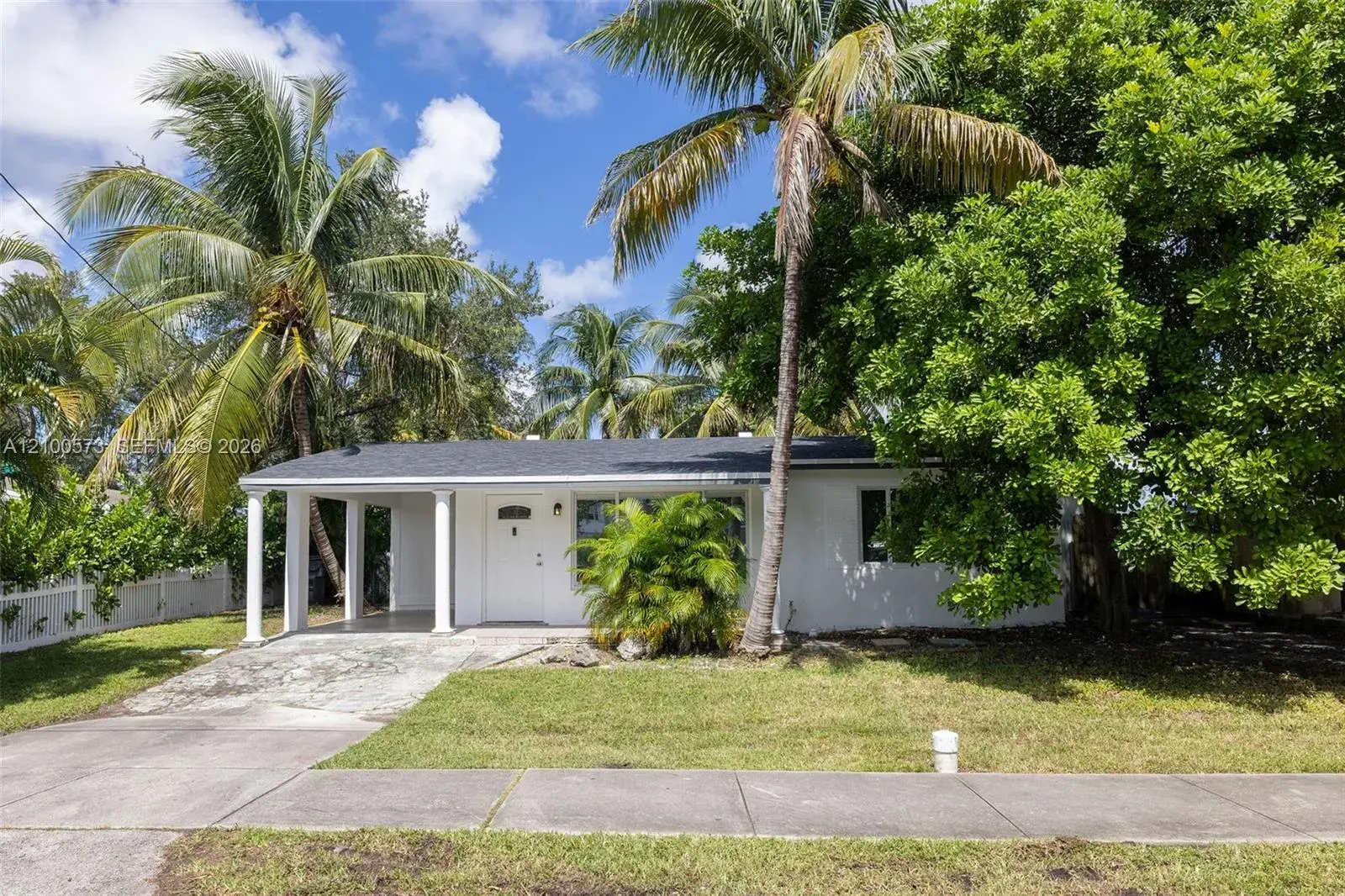 2733 Harding St, Hollywood FL 33020