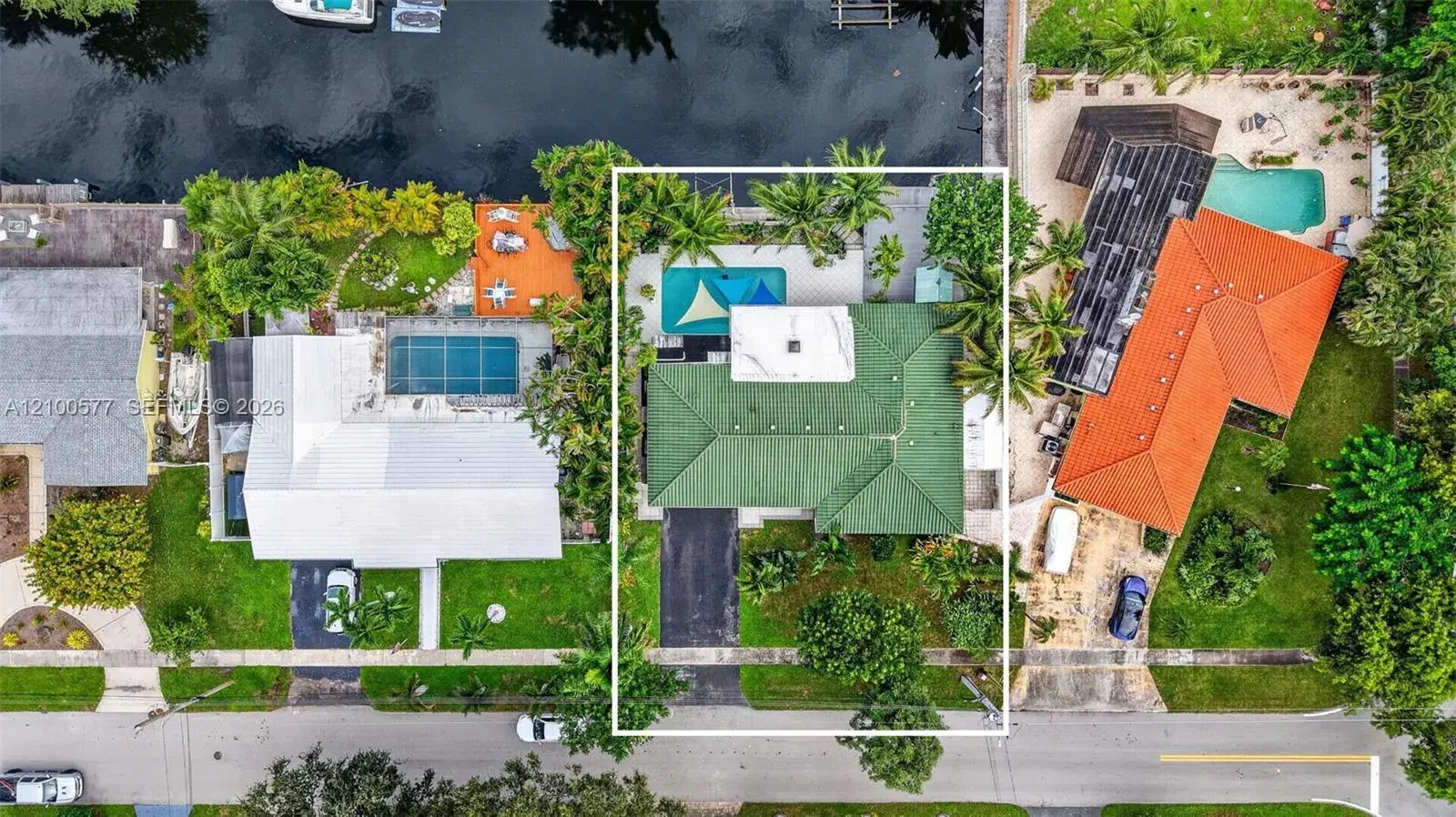 5921 SW 15th St, Plantation FL 33317