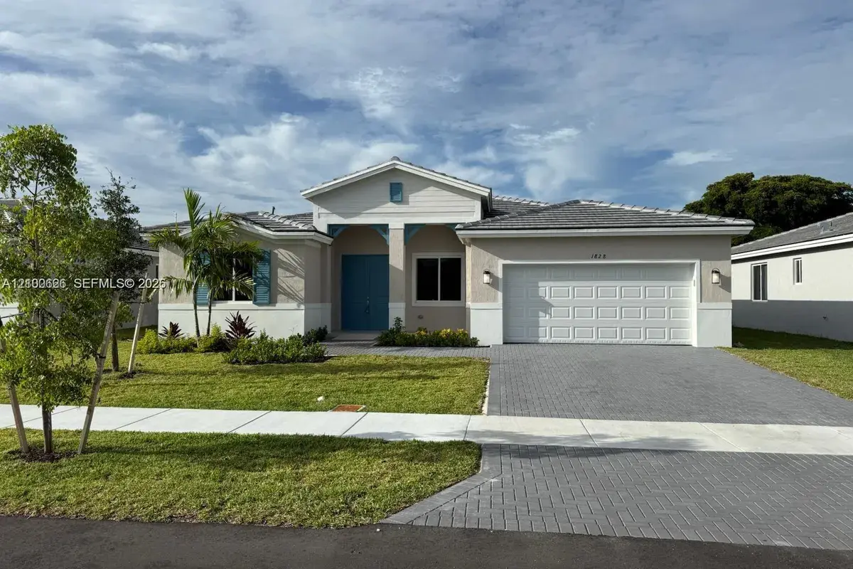 1828 NE 1st St, Homestead FL 33033