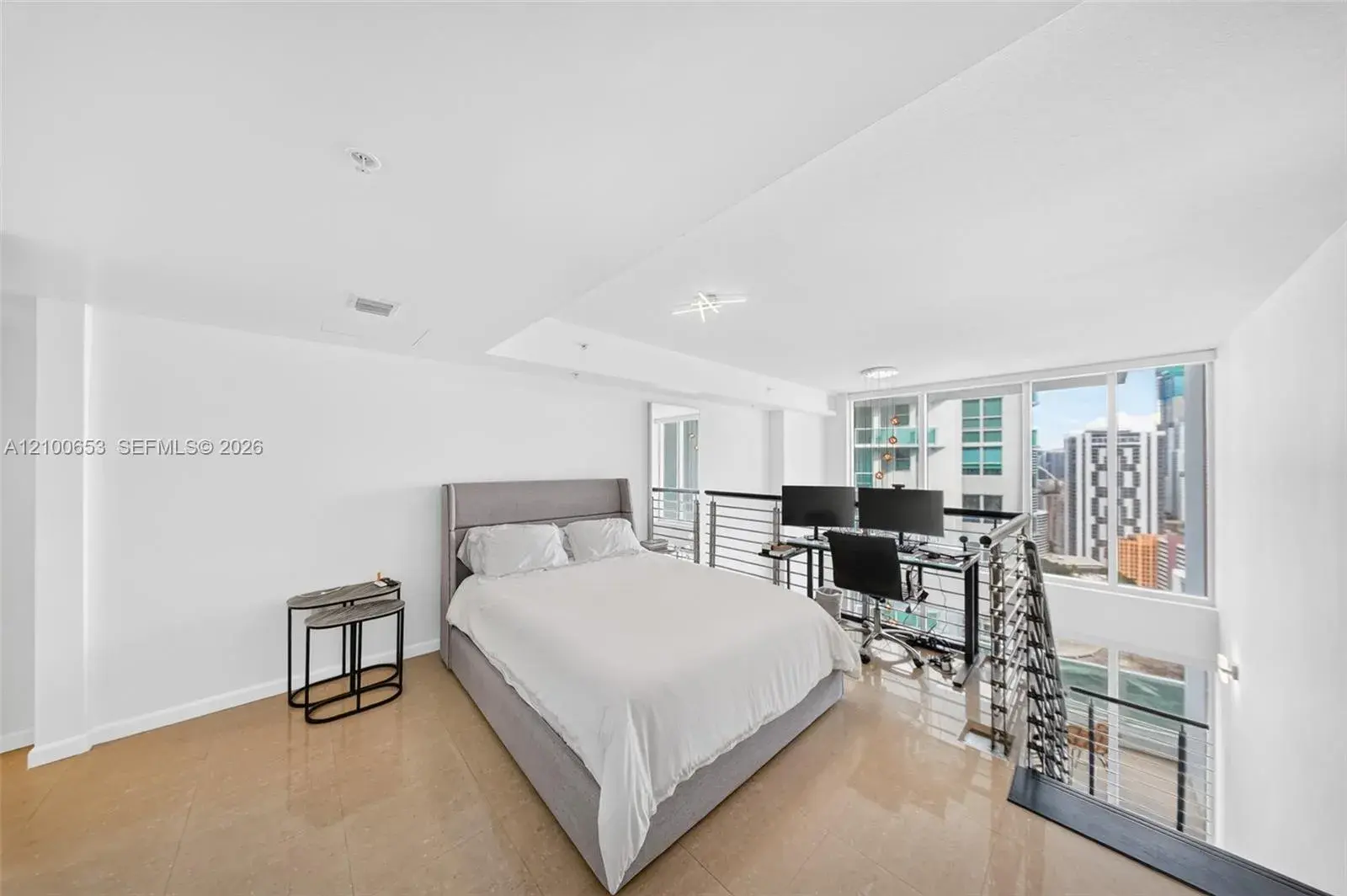 41 SE 5th St # 2011, Miami FL 33131