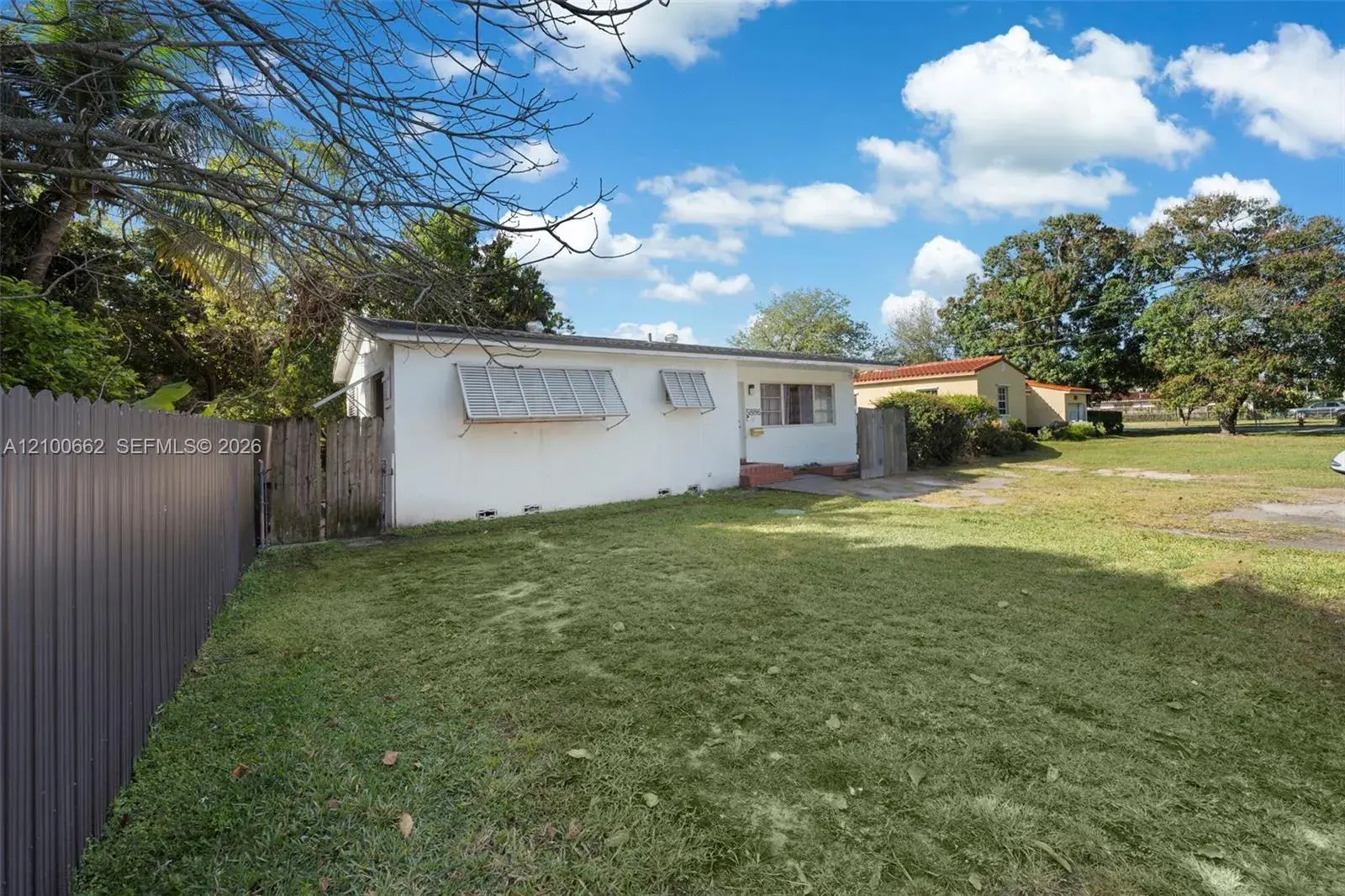 5886 SW 20th St, Miami FL 33155