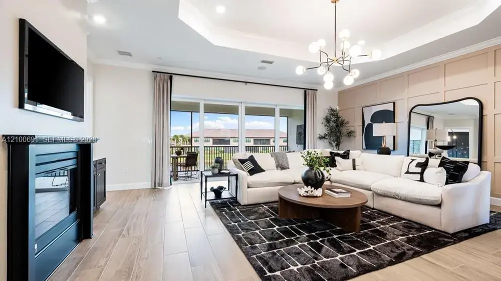 15345 Giardino Drive Unit 202, Naples FL 34114