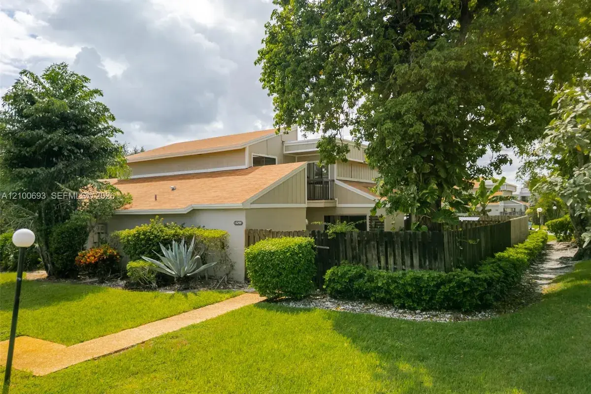 13298 NW 6th Ct, Plantation FL 33325