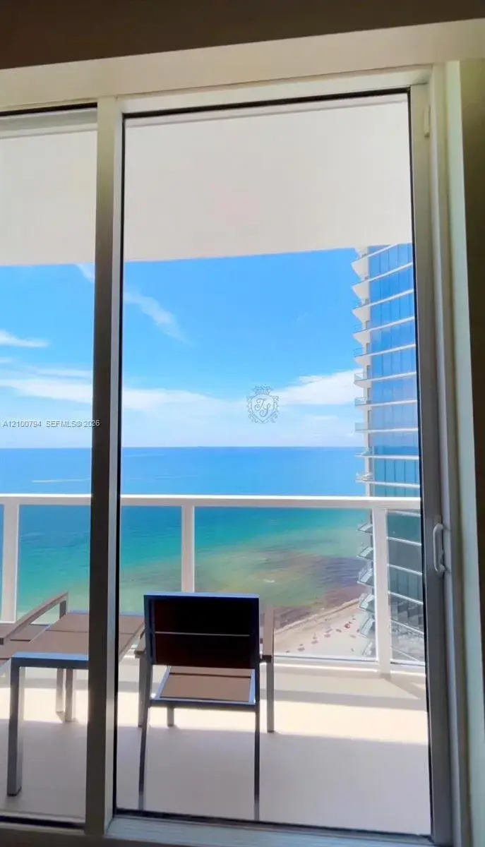 18001 Collins Ave, Sunny Isles Beach FL 33160