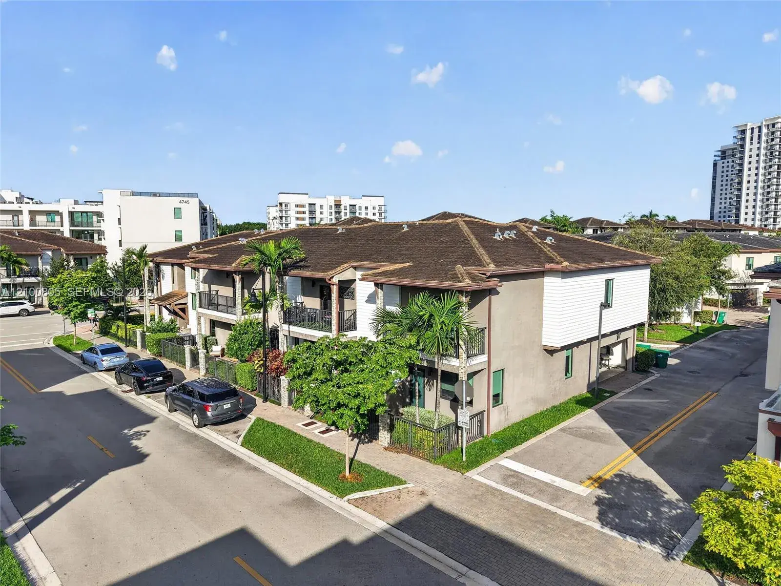 8373 NW 49th St, Doral FL 33166