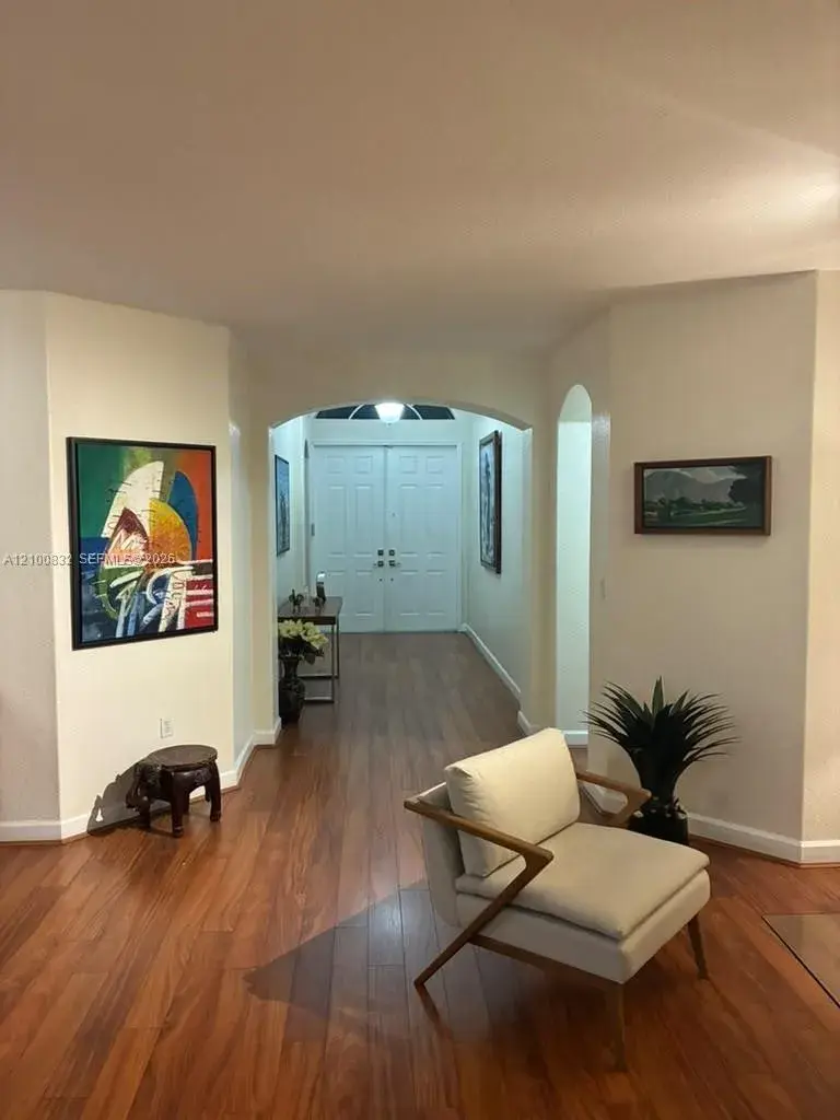 7901 NW 113th Pl, Doral FL 33178