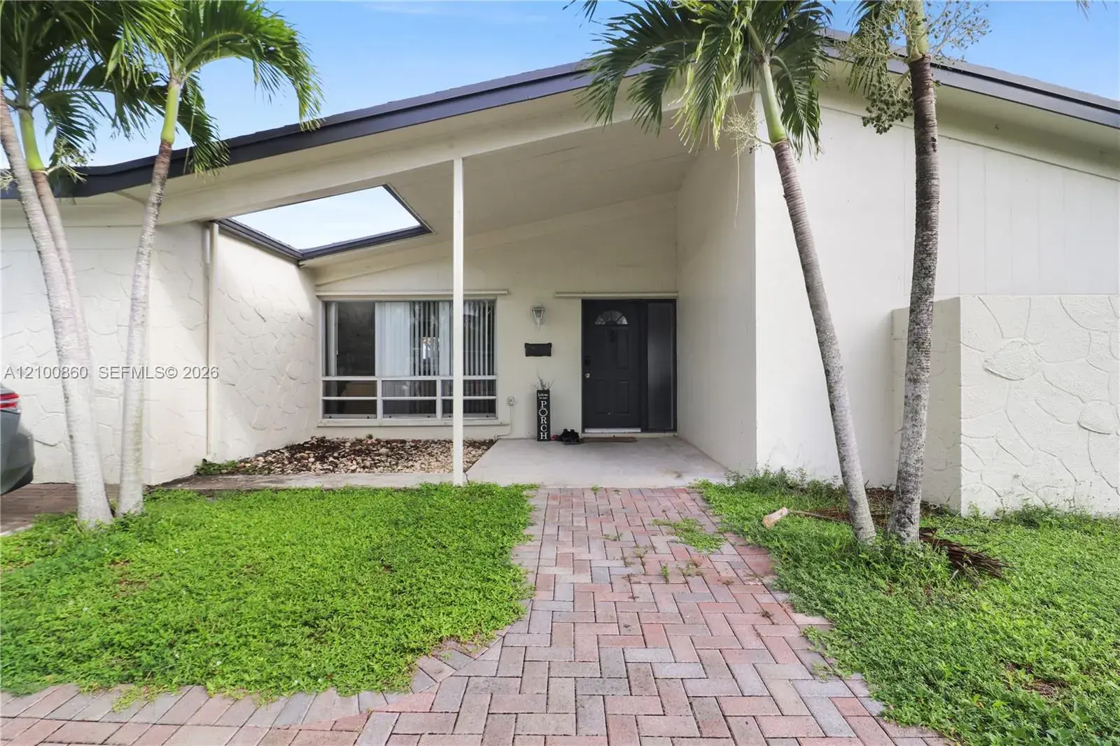 6765 Ixora Dr, Miramar FL 33023