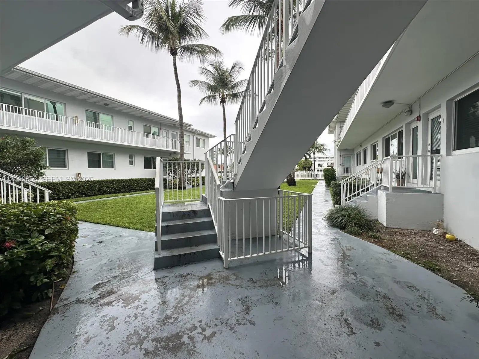 7207 Bay Dr # 13, Miami Beach FL 33141