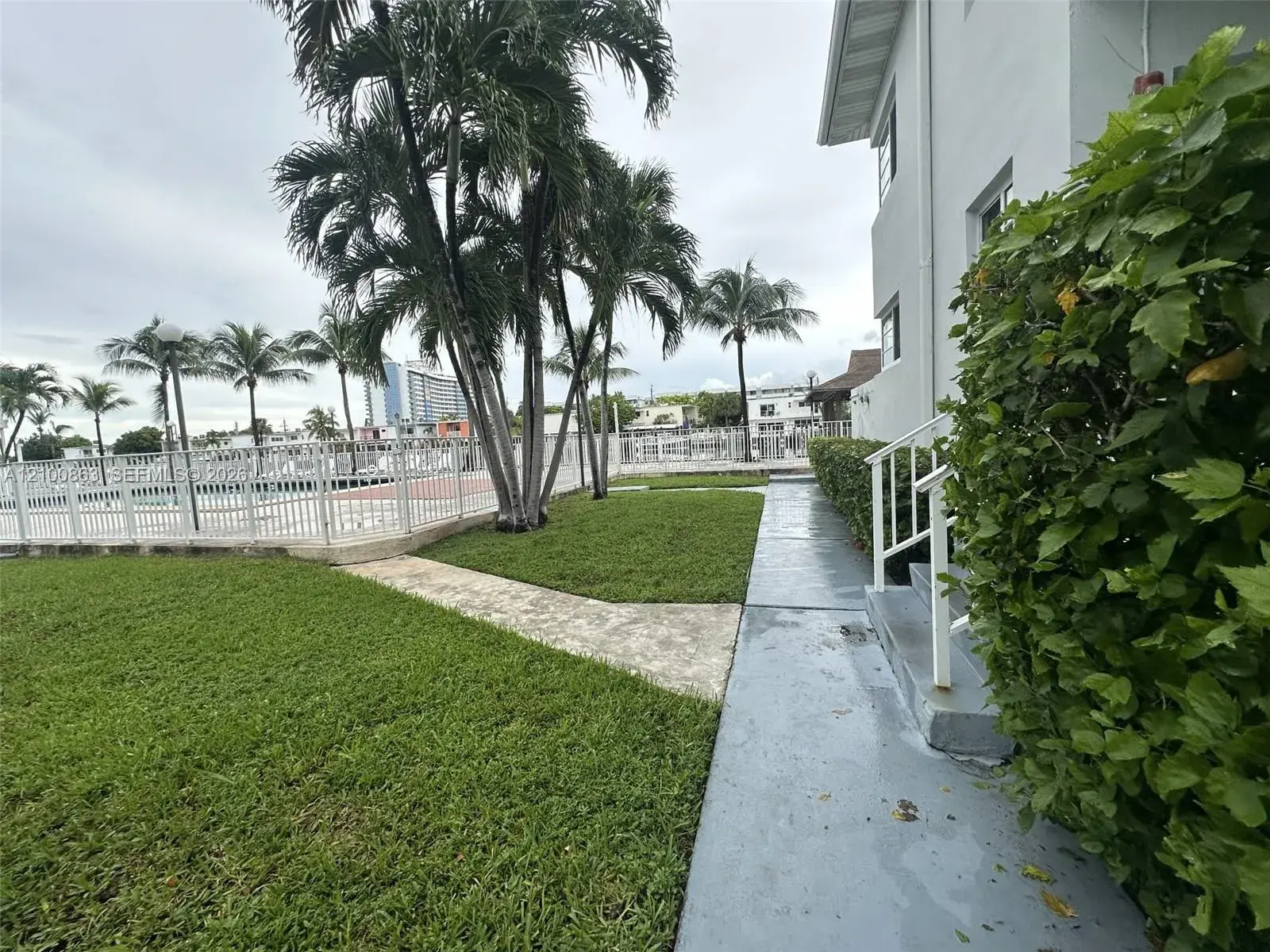 7207 Bay Dr # 13, Miami Beach FL 33141