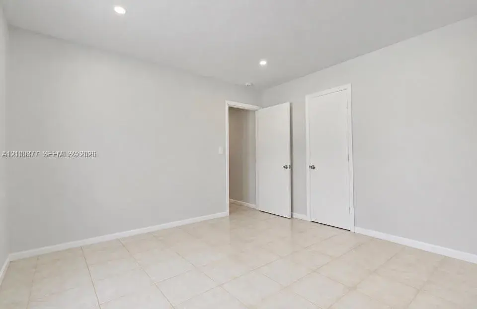 1213 SE 1st St # 3, Fort Lauderdale FL 33301