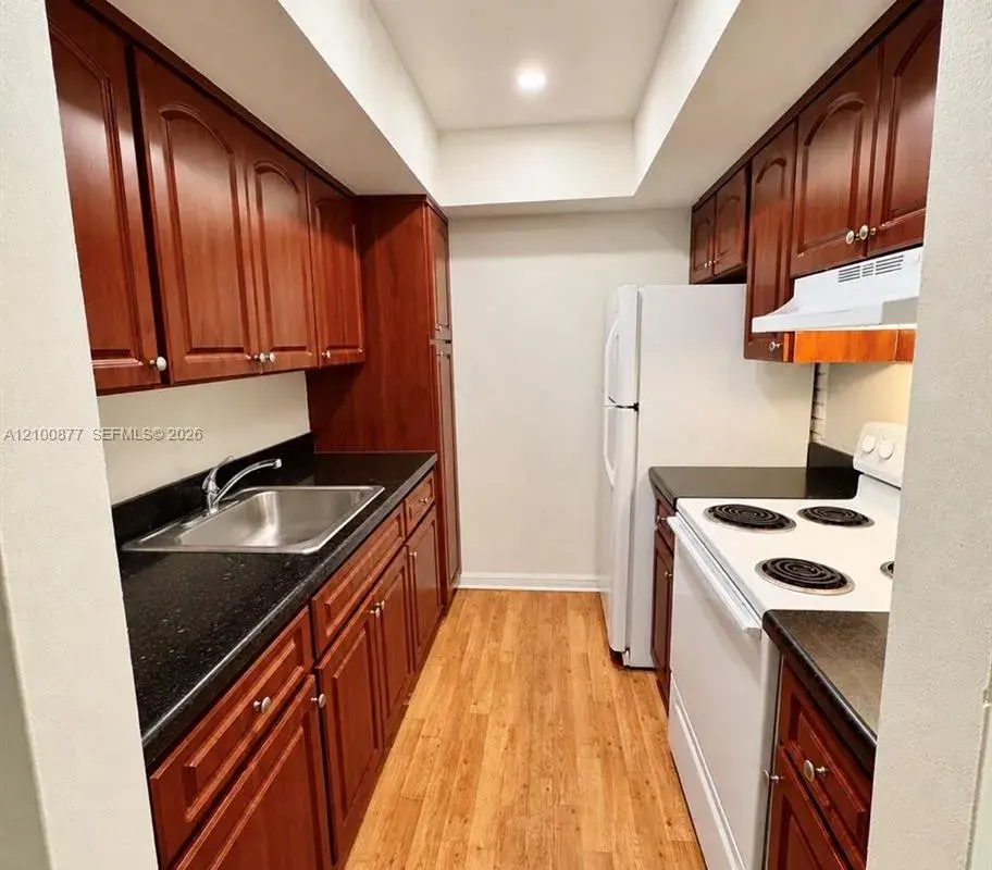 1213 SE 1st St # 3, Fort Lauderdale FL 33301